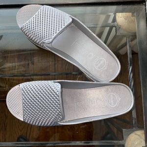 Jeffery Campbell Silver slide on sandals size 9